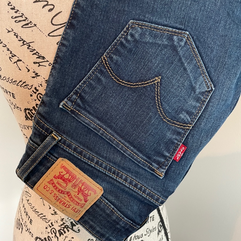 Levi’s 711 skinny
